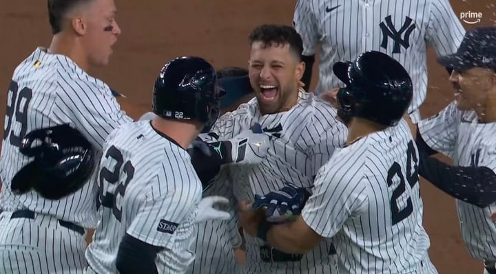 WALK OFF FOR THE SERIES WIN!